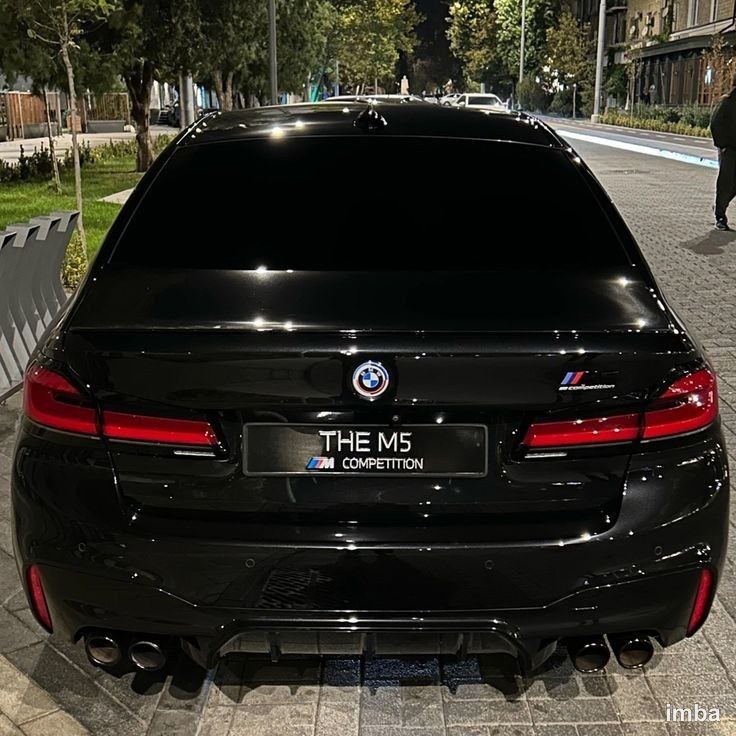 BMW M5 4.4 AT, 2022